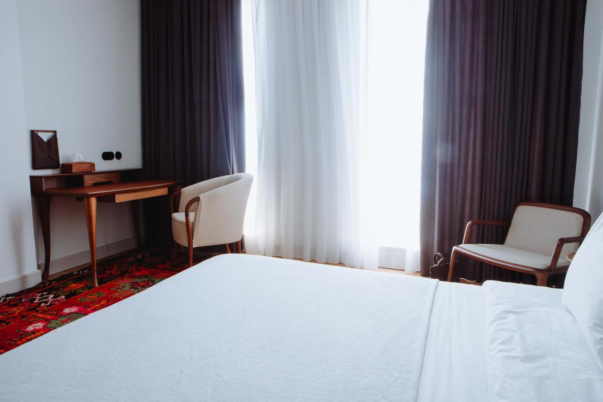 Pana Boutique Hotel Sjymkent Exteriör bild