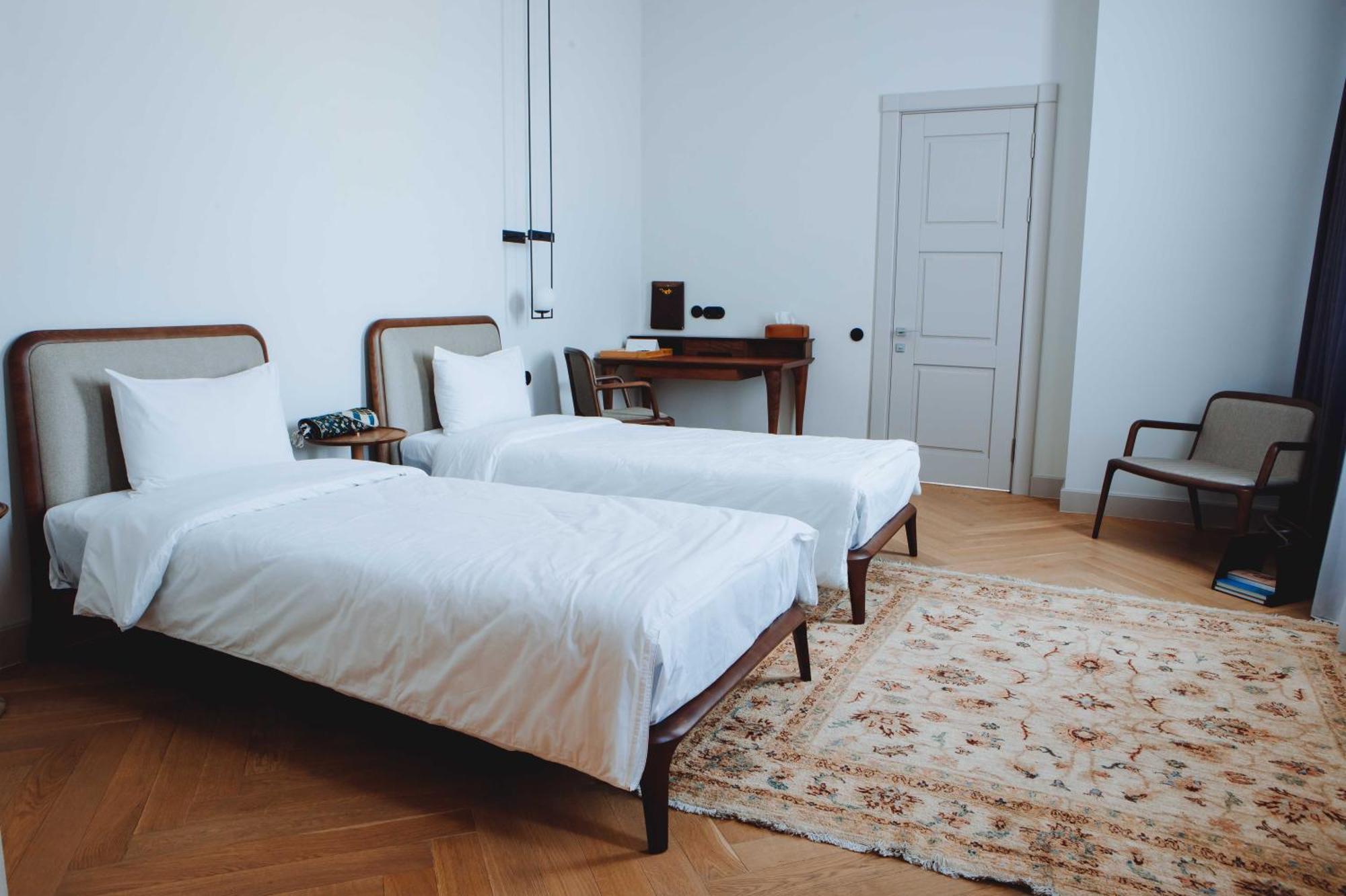 Pana Boutique Hotel Sjymkent Exteriör bild