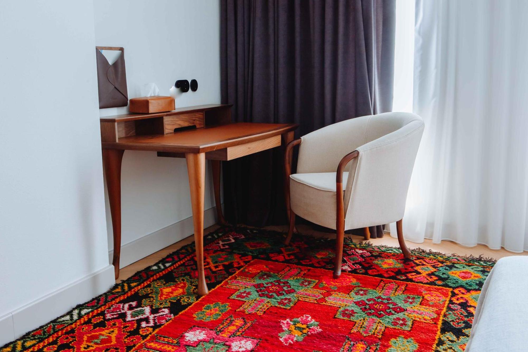 Pana Boutique Hotel Sjymkent Exteriör bild