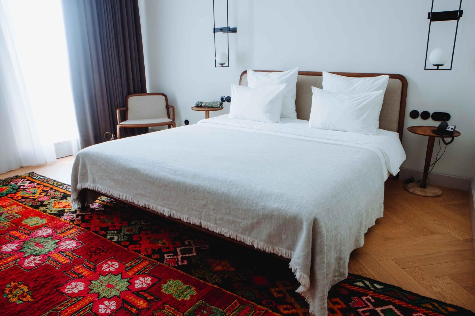 Pana Boutique Hotel Sjymkent Exteriör bild